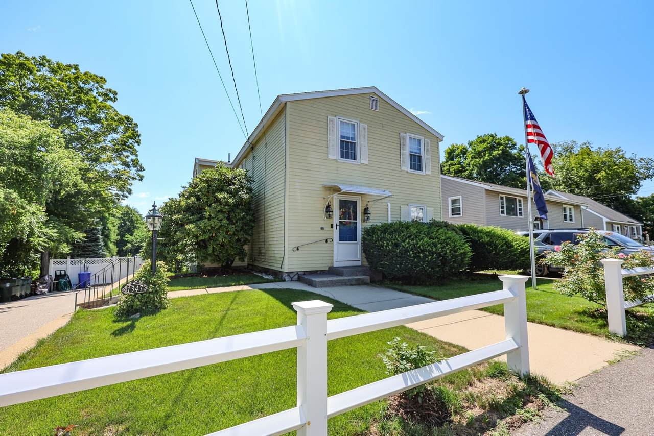 1347 Candia Road - Photo 1