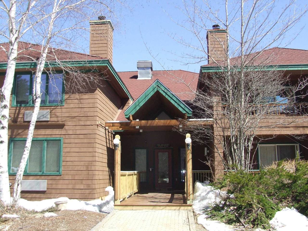 10 Lakeside West Street - Photo 1