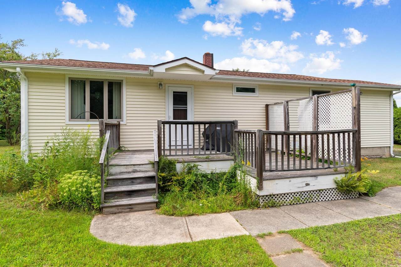 1101 Stagecoach Road - Photo 1