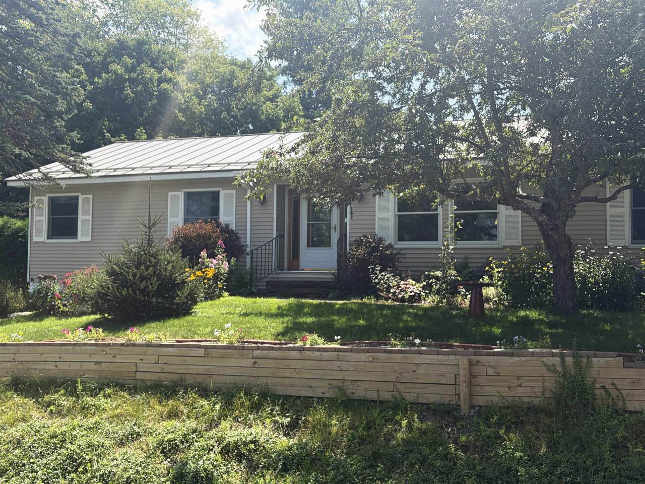 116 Green Meadow Road - Photo 1
