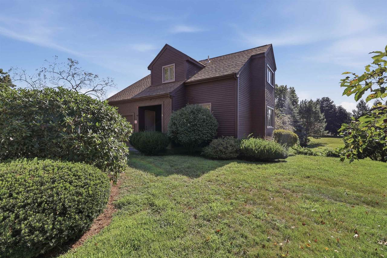 8 Gloucester Lane - Photo 1