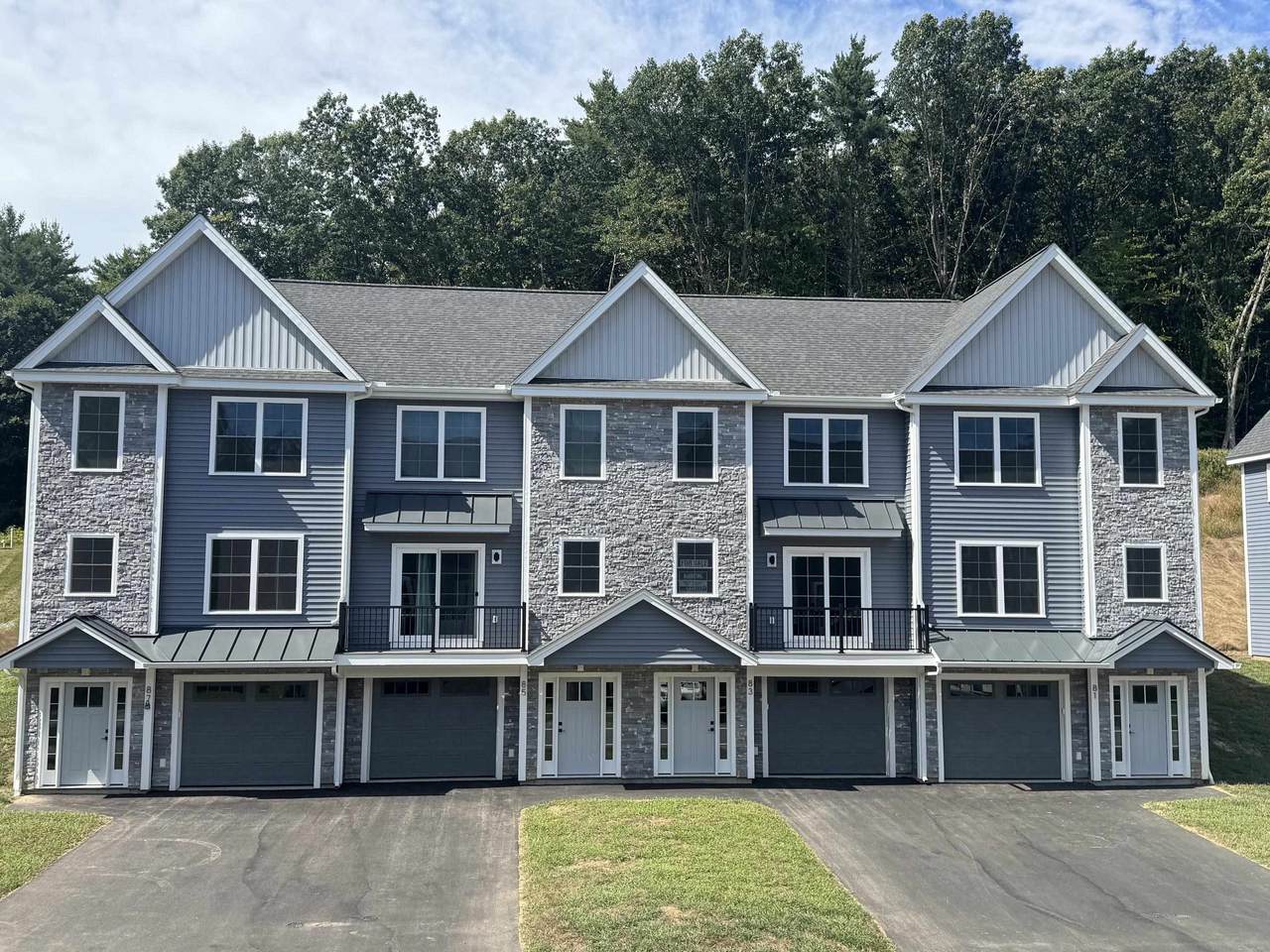 81 Kearsarge Lane - Photo 1