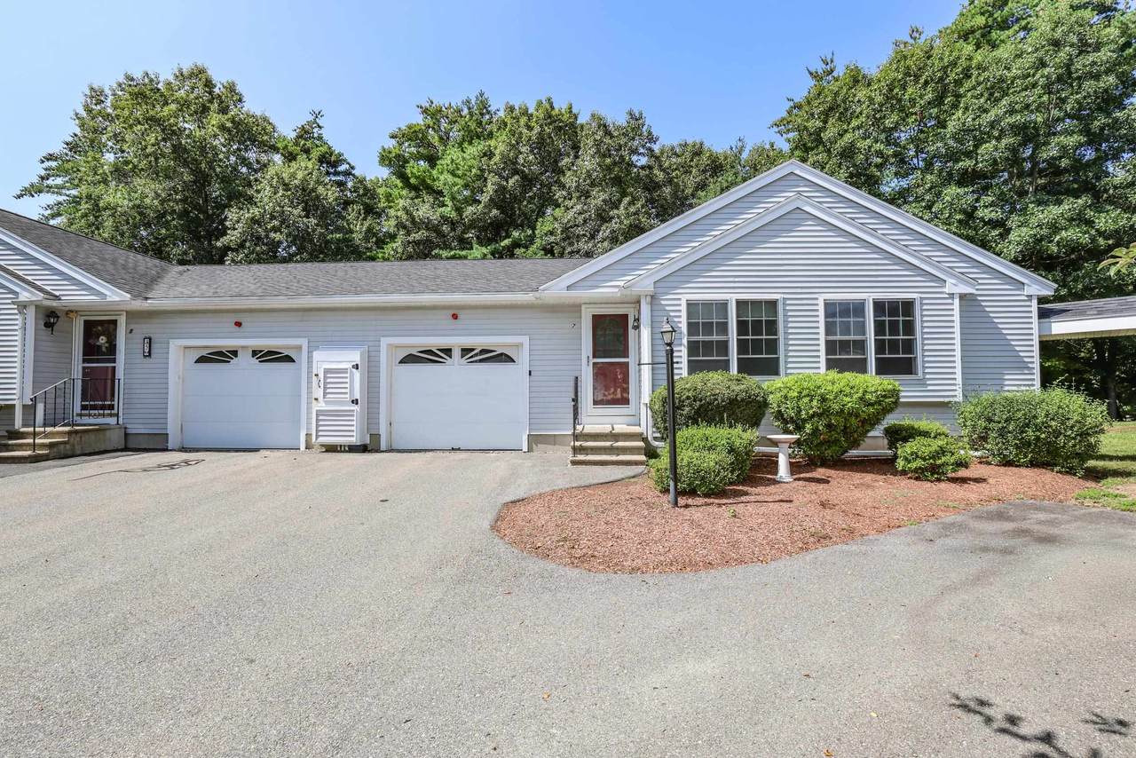 7 Rainbow Drive - Photo 1