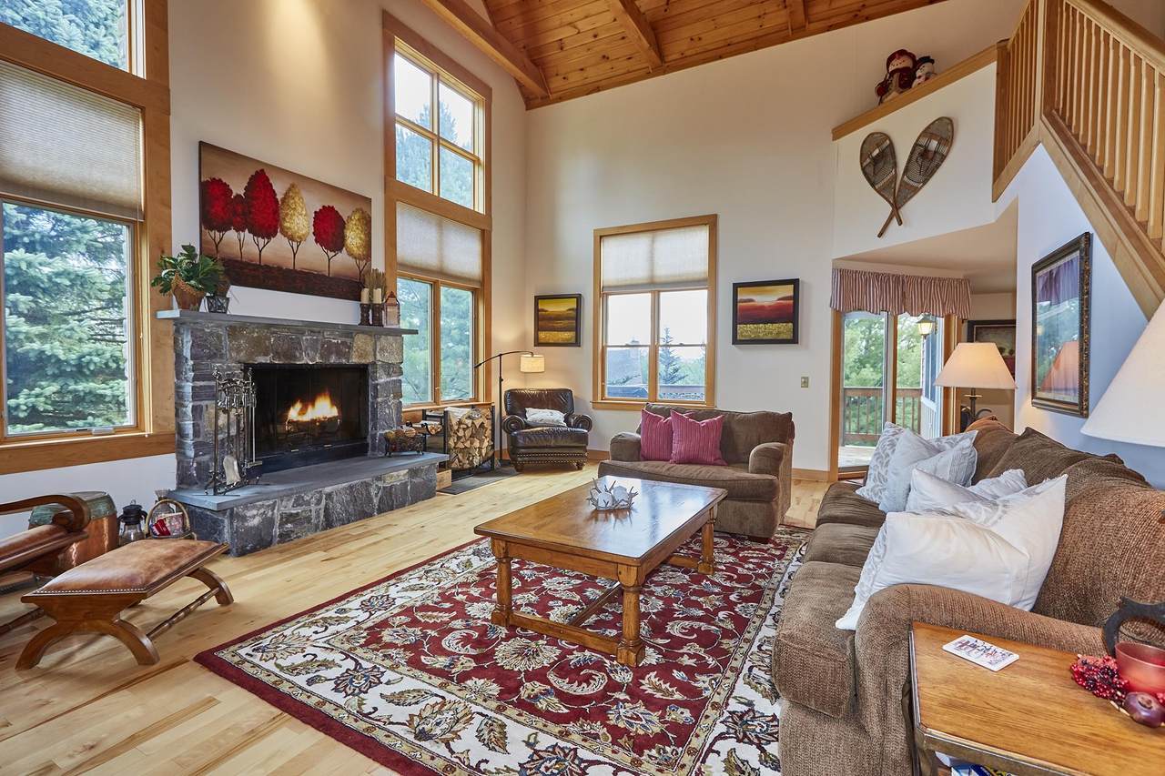 26 Highlands Avenue - Photo 1