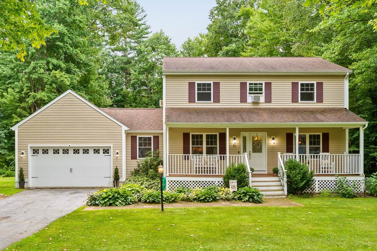 51 Greenbriar Drive - Photo 1