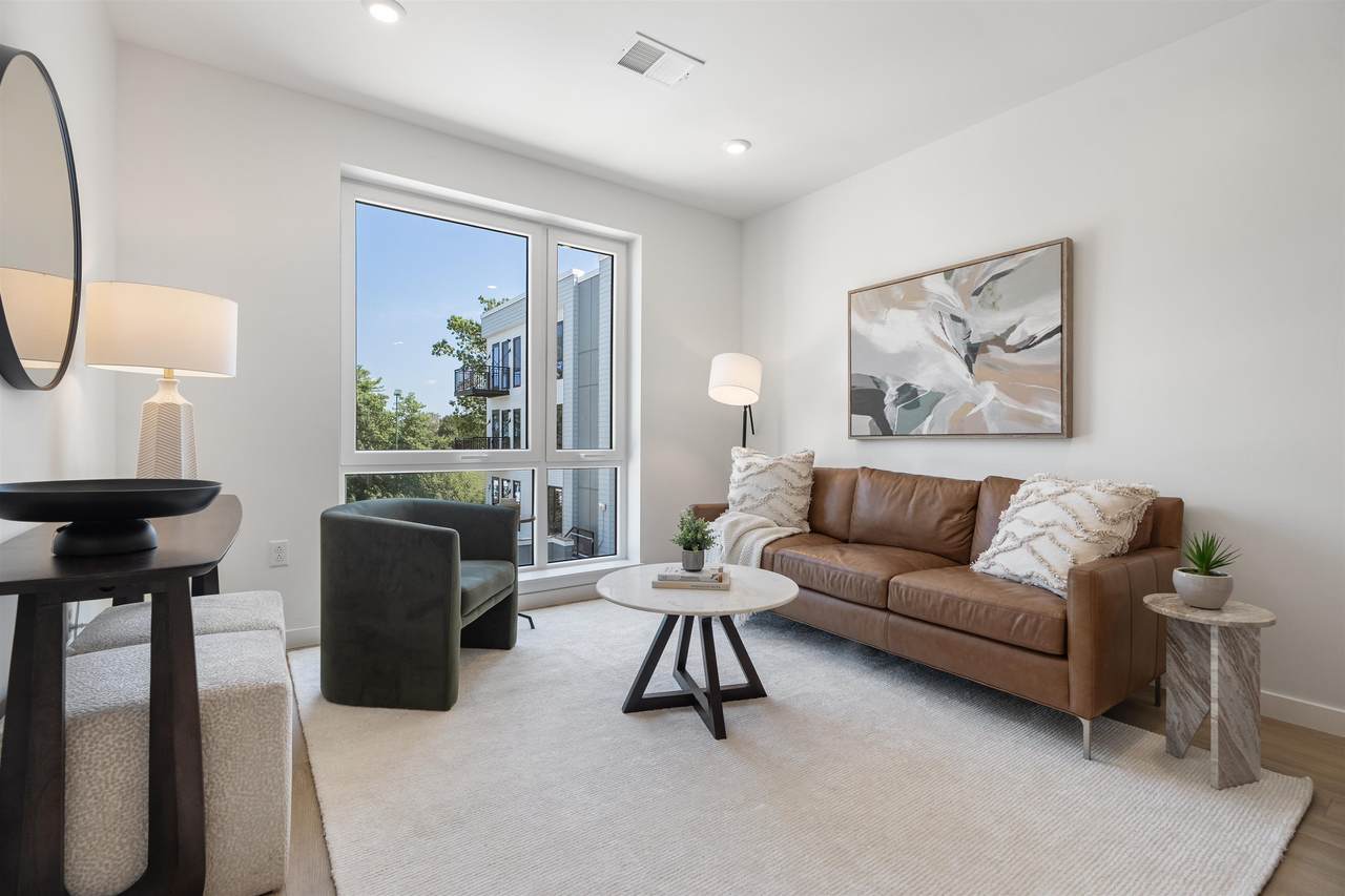 80 Constitution Avenue - Photo 1