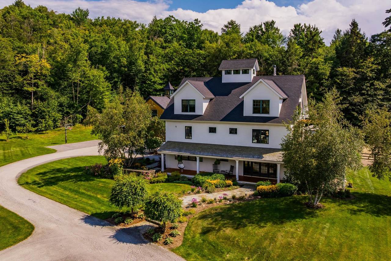 93 Elizabeth Court - Photo 1