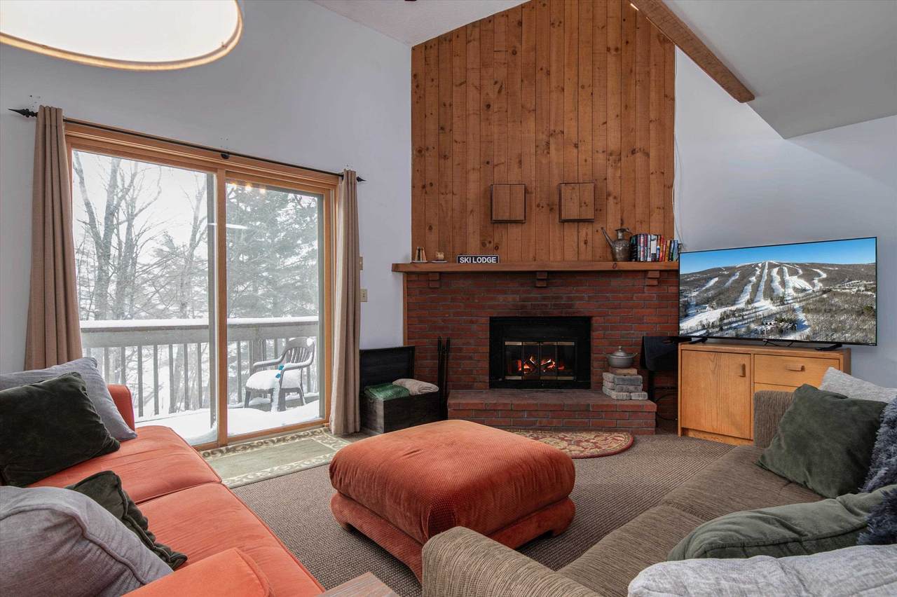 14 Snow Tree Lane - Photo 1