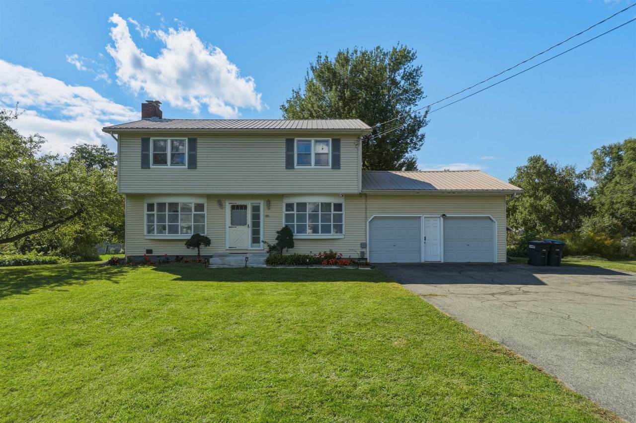 890 Essex Road - Photo 1