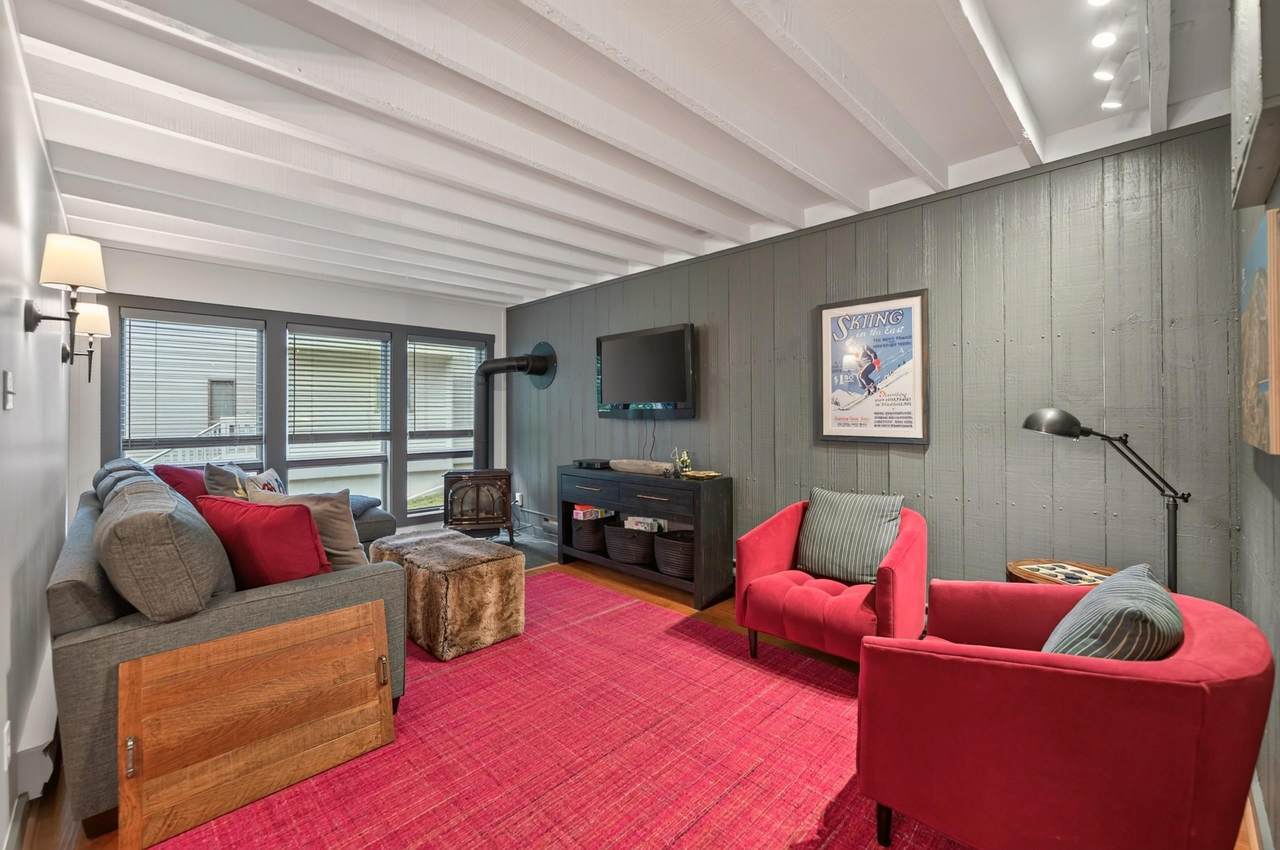2C Lower Highlands Road - Photo 1