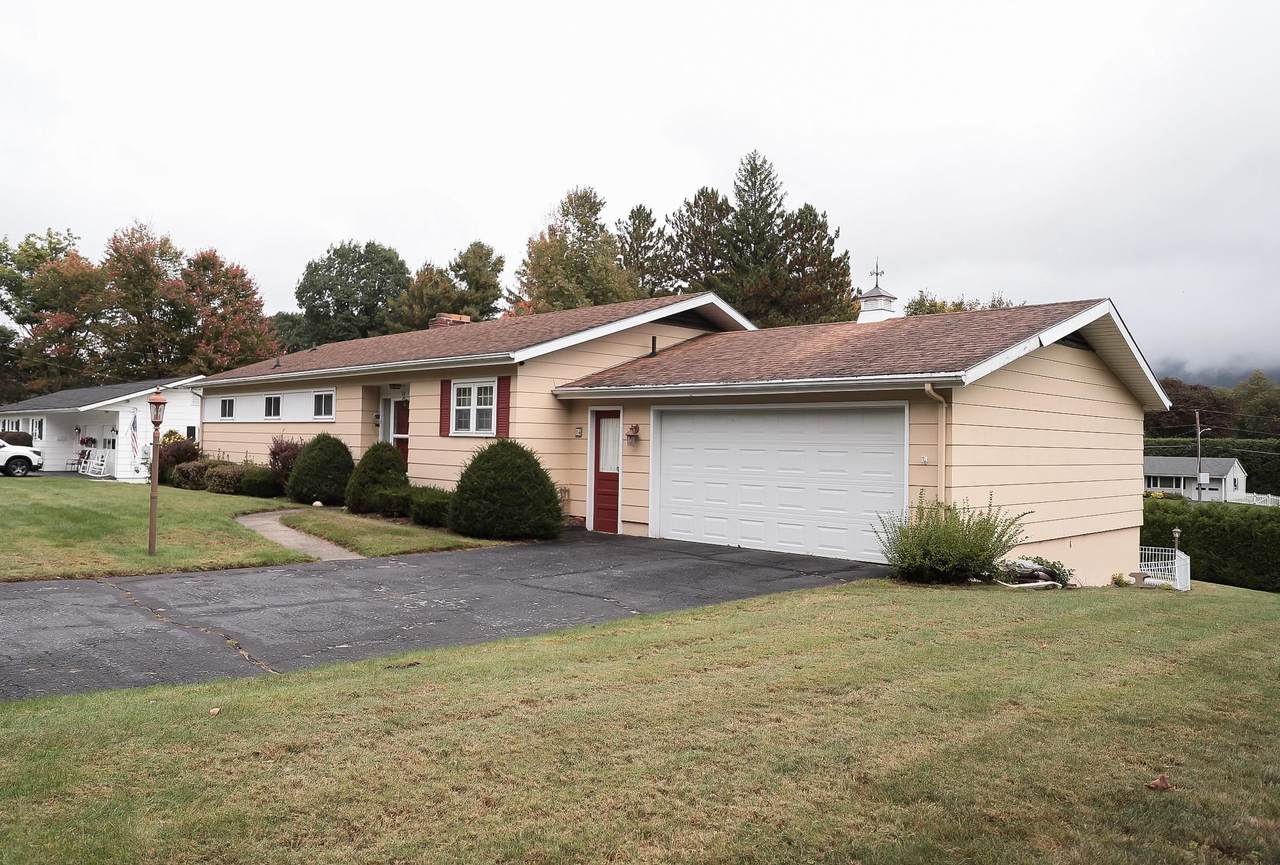 14 Mountain View Lane - Photo 1