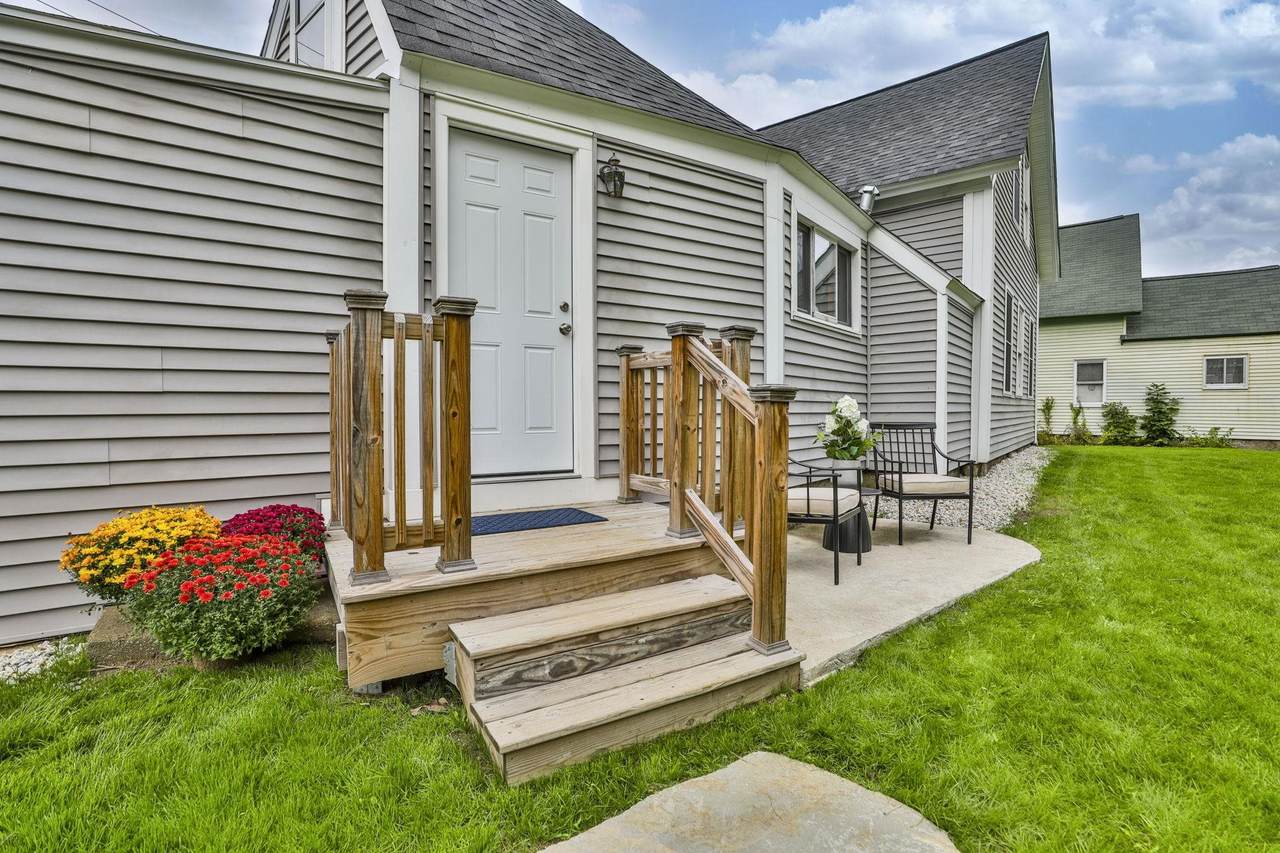 64 Island Street - Photo 1