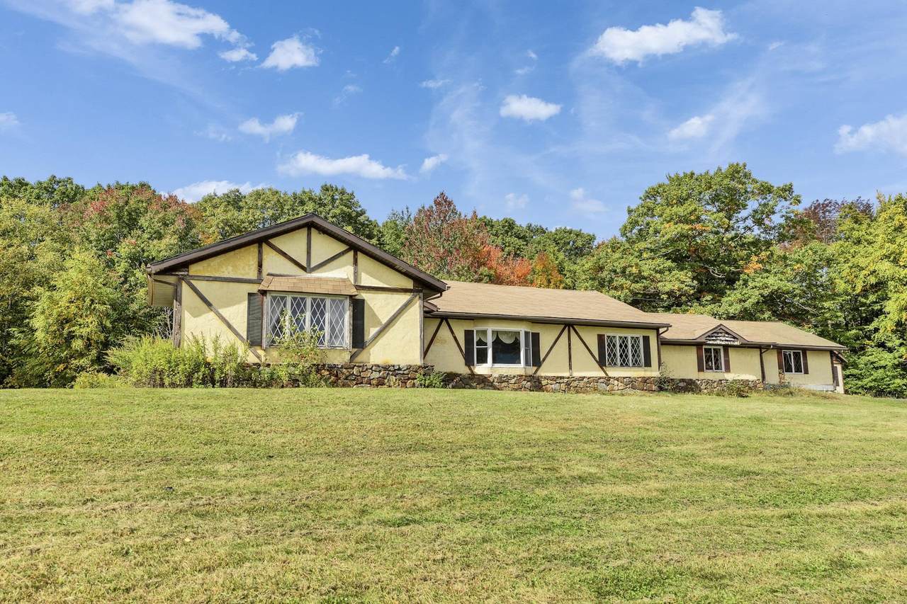 125 Parker Road - Photo 1