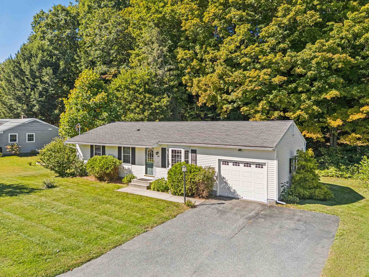 1474 Hartford Avenue - Photo 1