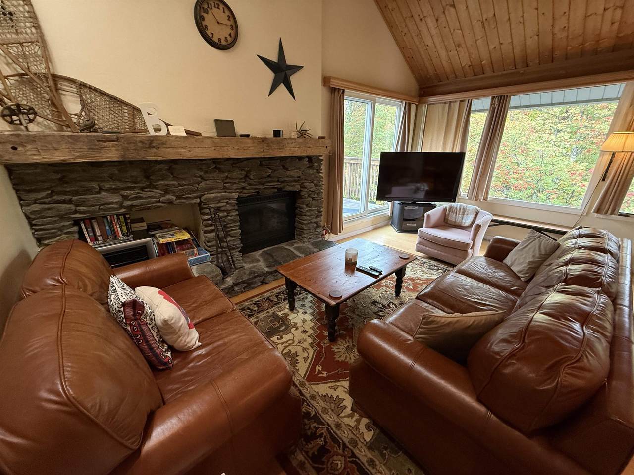 202 Bridges Circle - Photo 1