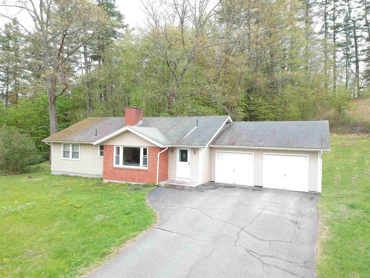 10 Meadow Lane - Photo 1 10 Meadow Lane - Photo 1