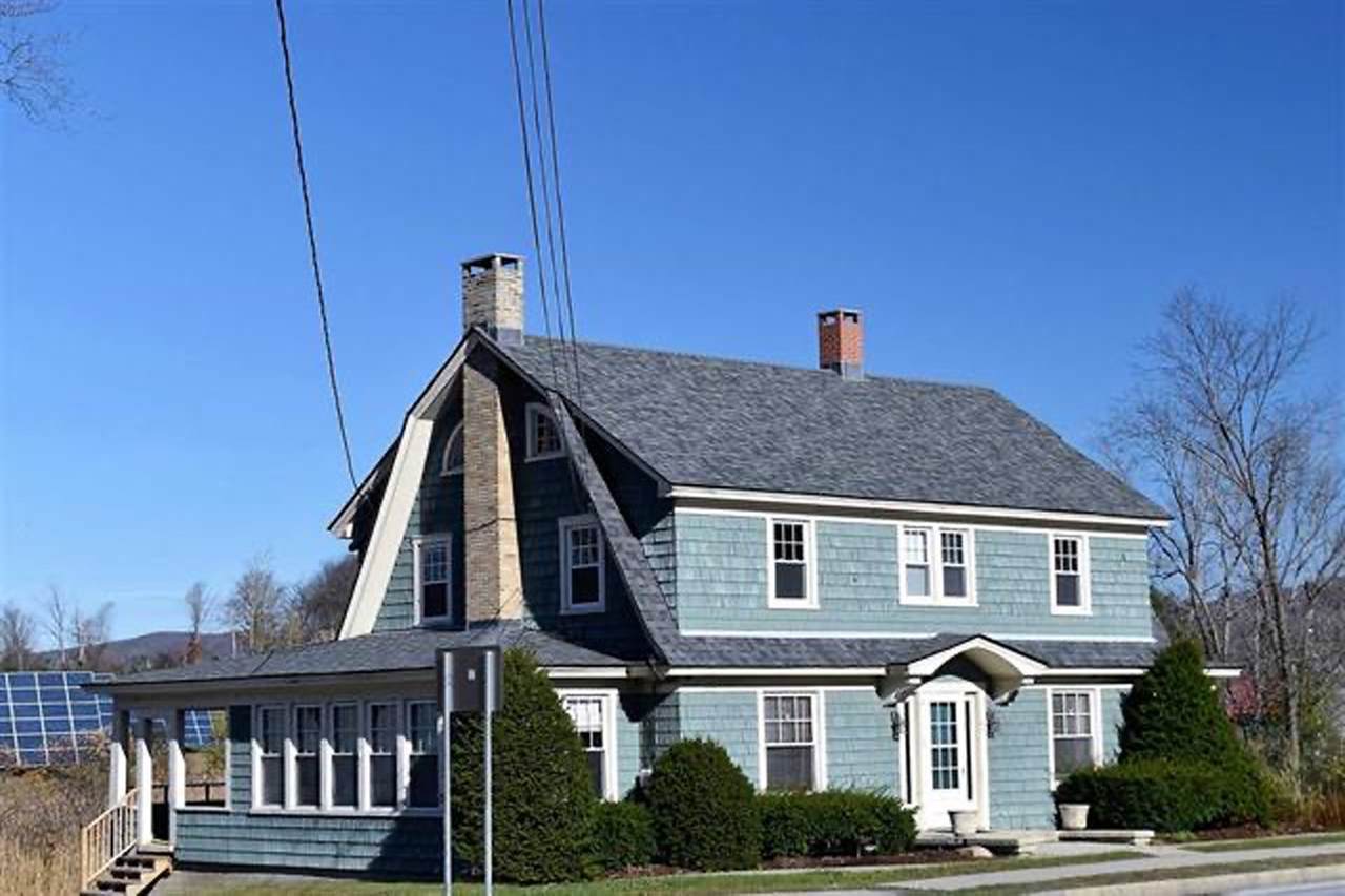201 Woodstock Avenue - Photo 1