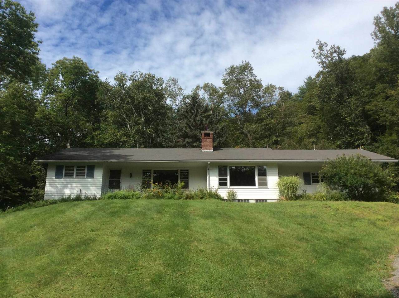 3332 South Road - Photo 1