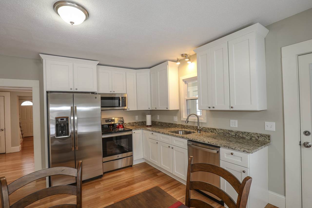 1042 Somerville Street - Photo 1