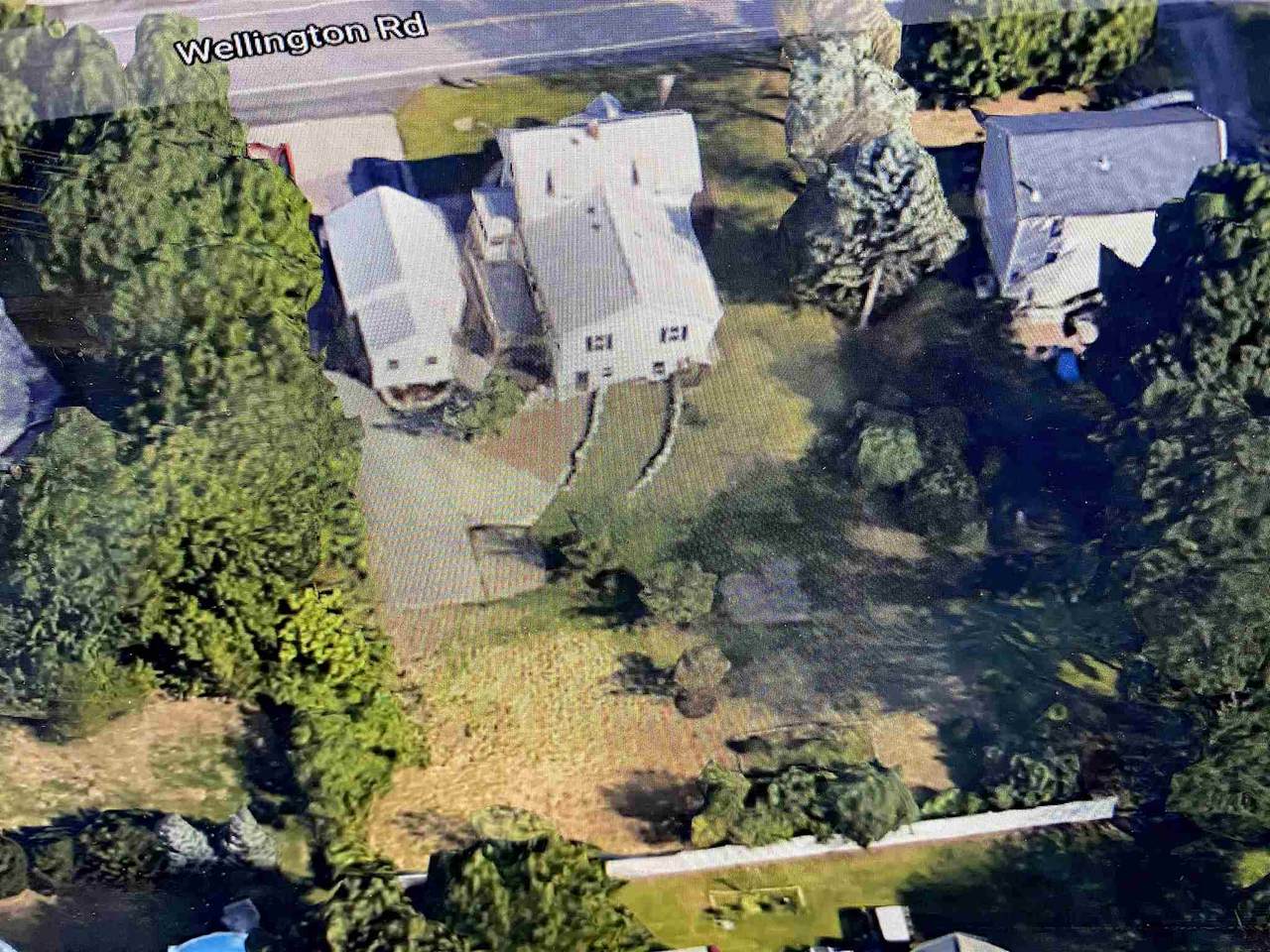 1385 Wellington Road - Photo 1