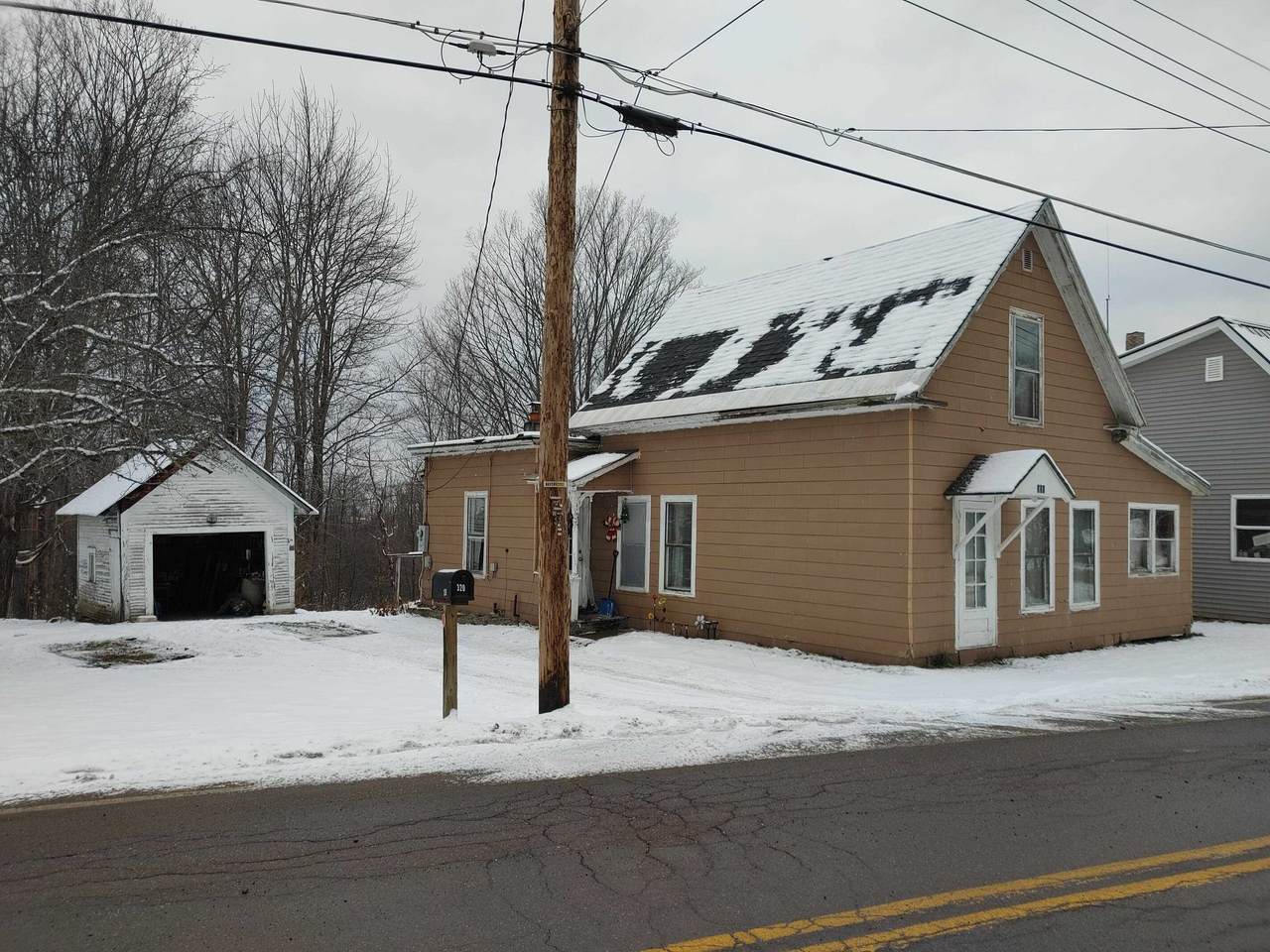 320 Cogswell Street - Photo 1