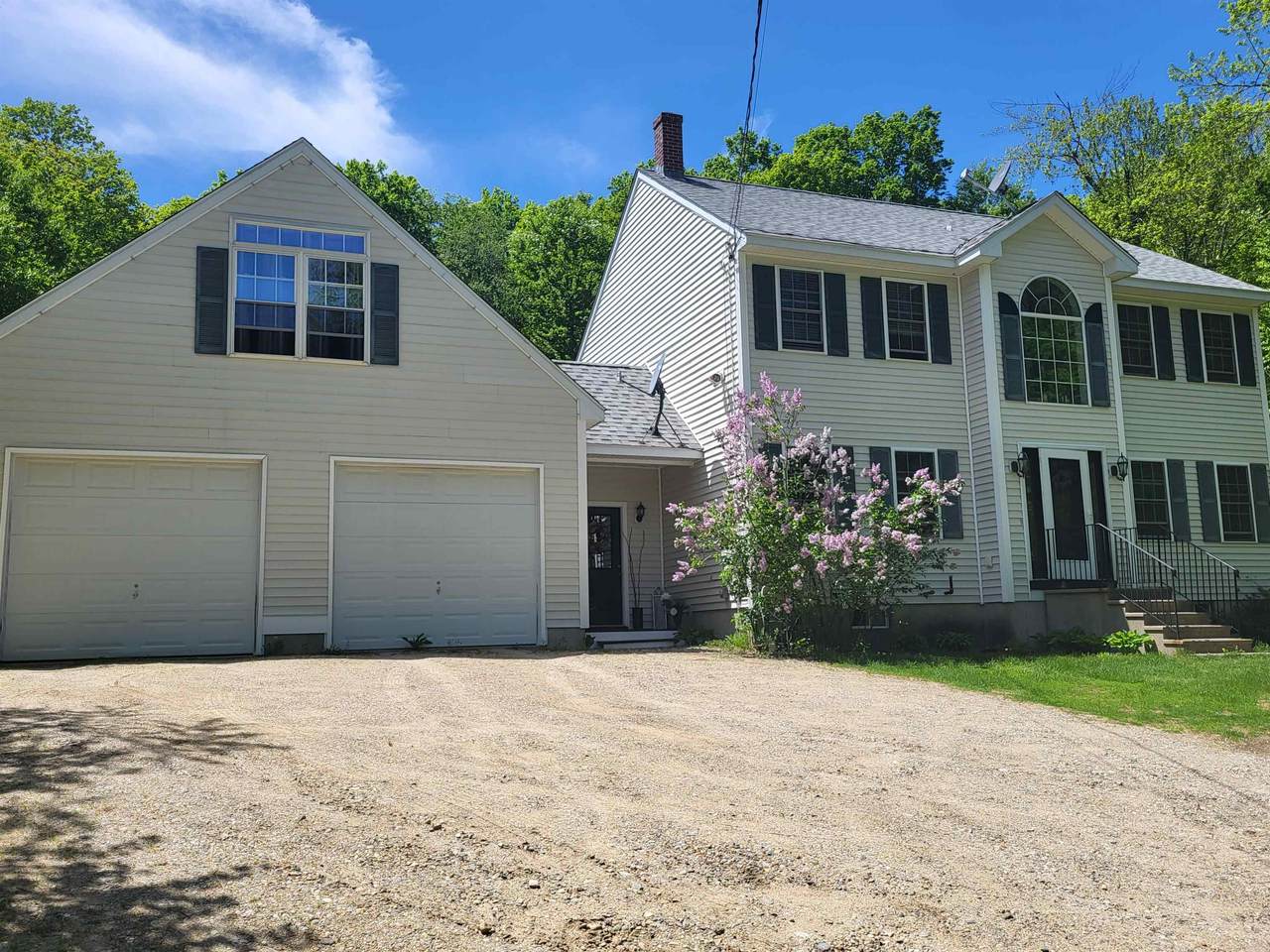 43 Colonial Way - Photo 1