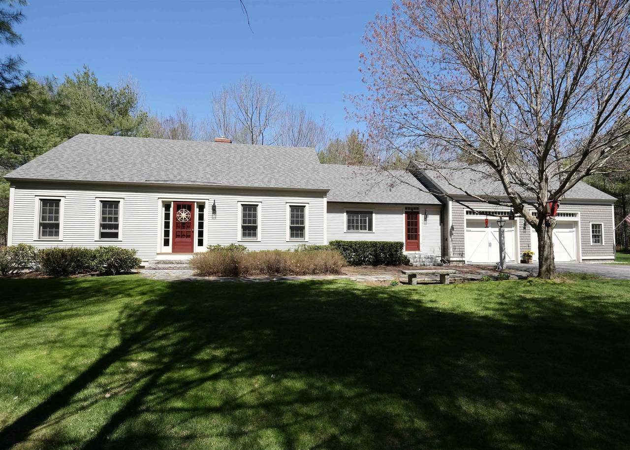 287 Middle Road - Photo 1