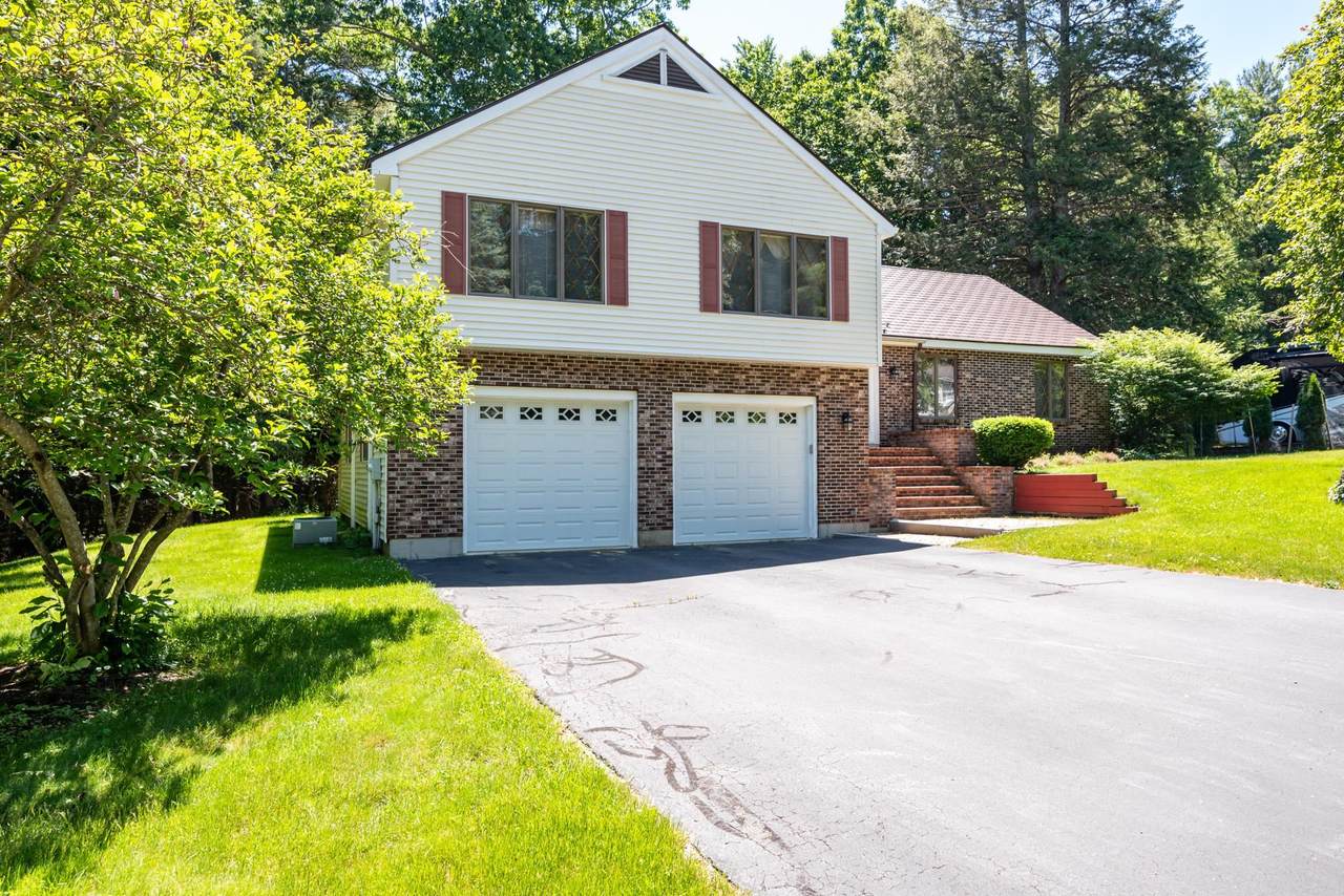 17 Stowecroft Drive - Photo 1