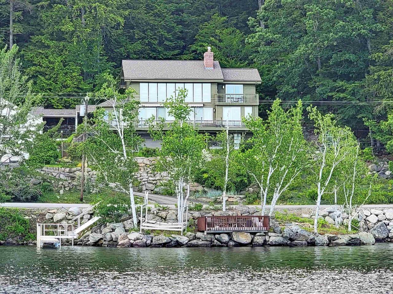 516 W Shore Road - Photo 1