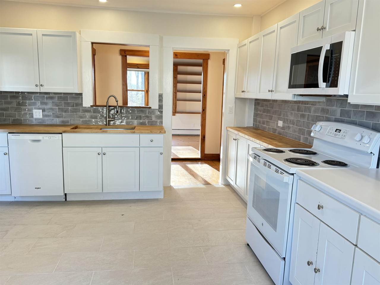 51 Cabot Lane - Photo 1