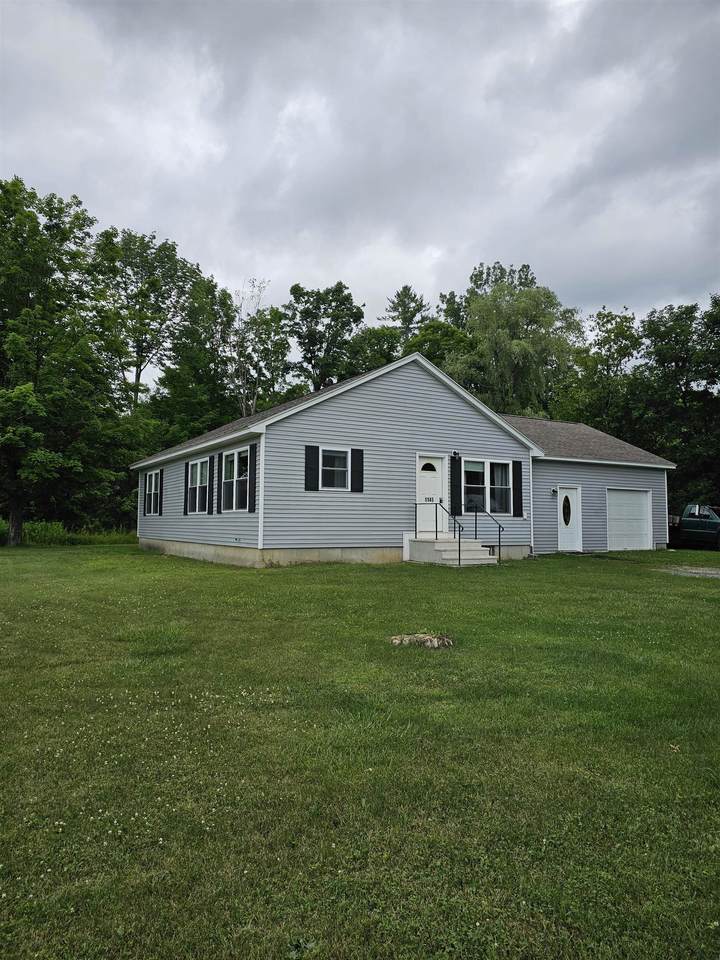 1145 North Branch Street - Photo 1