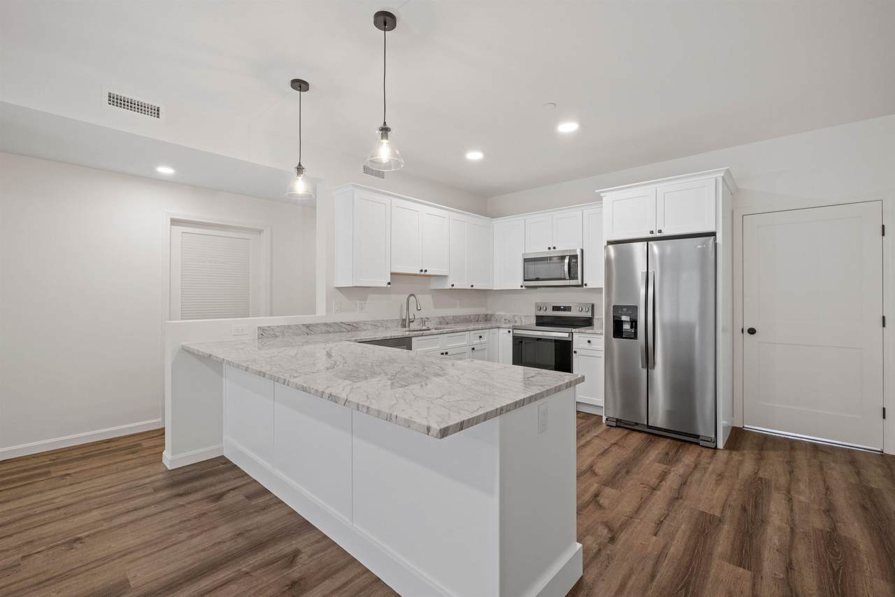 16 Twin Tip Terrace - Photo 1