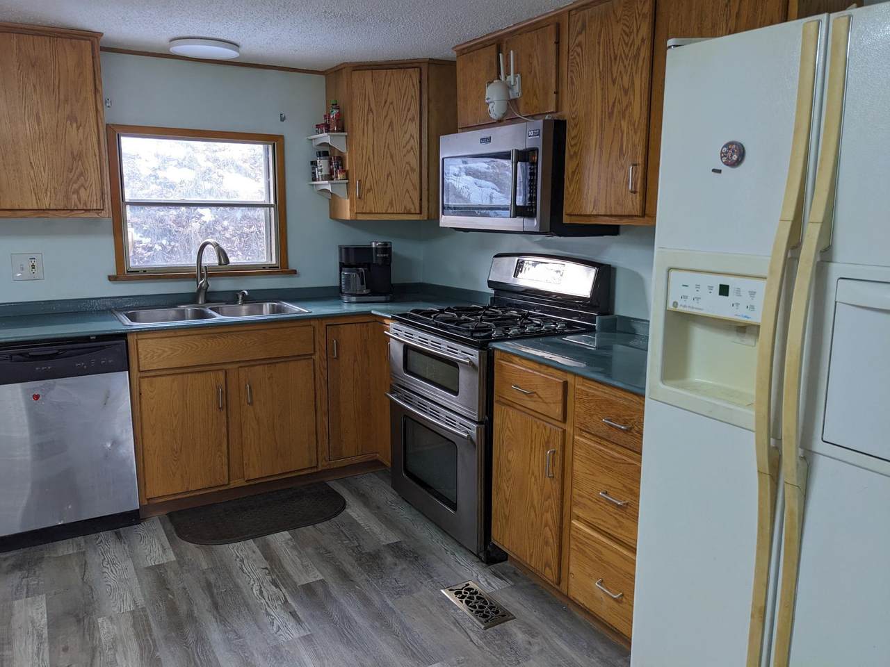 238/266 South Main Street - Photo 1