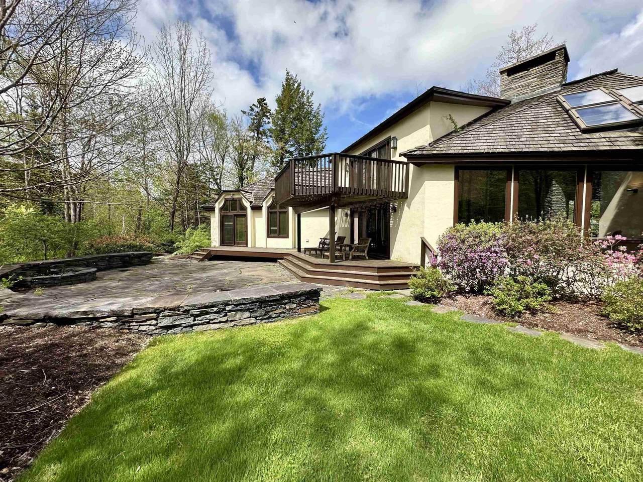 16 Spring Hill Road - Photo 1