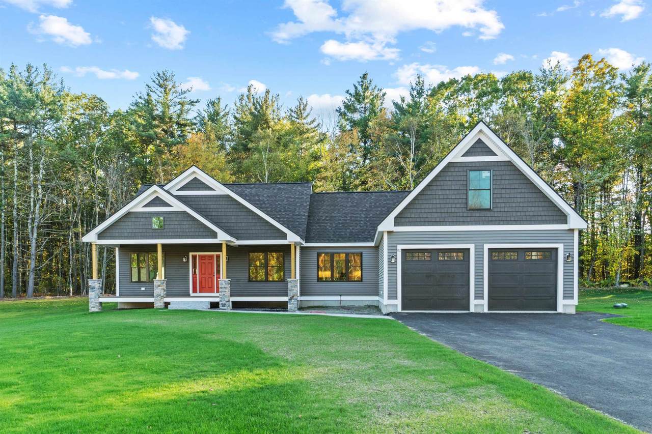 32 Stacey Lane - Photo 1