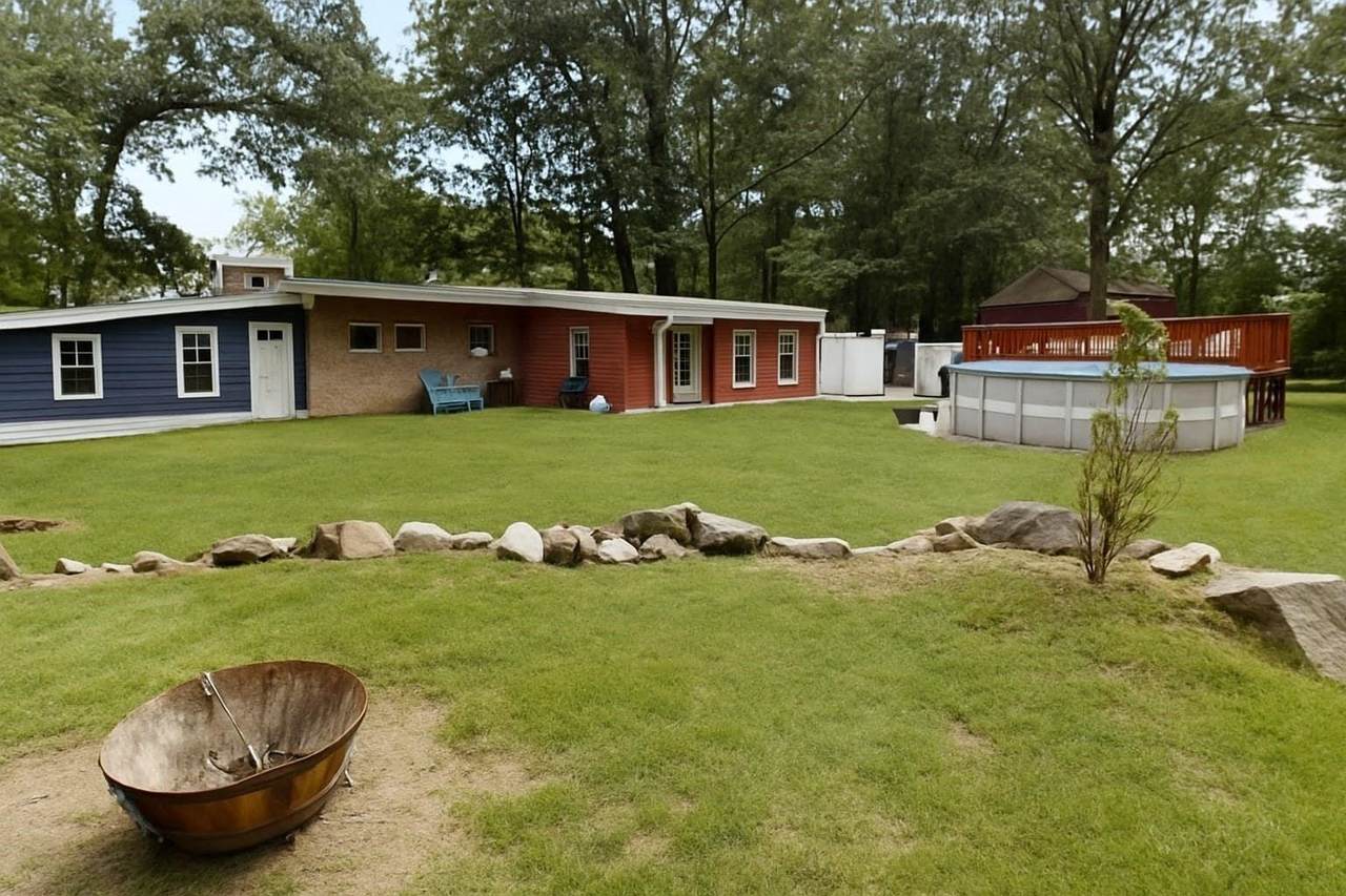 48 Pond Street - Photo 1