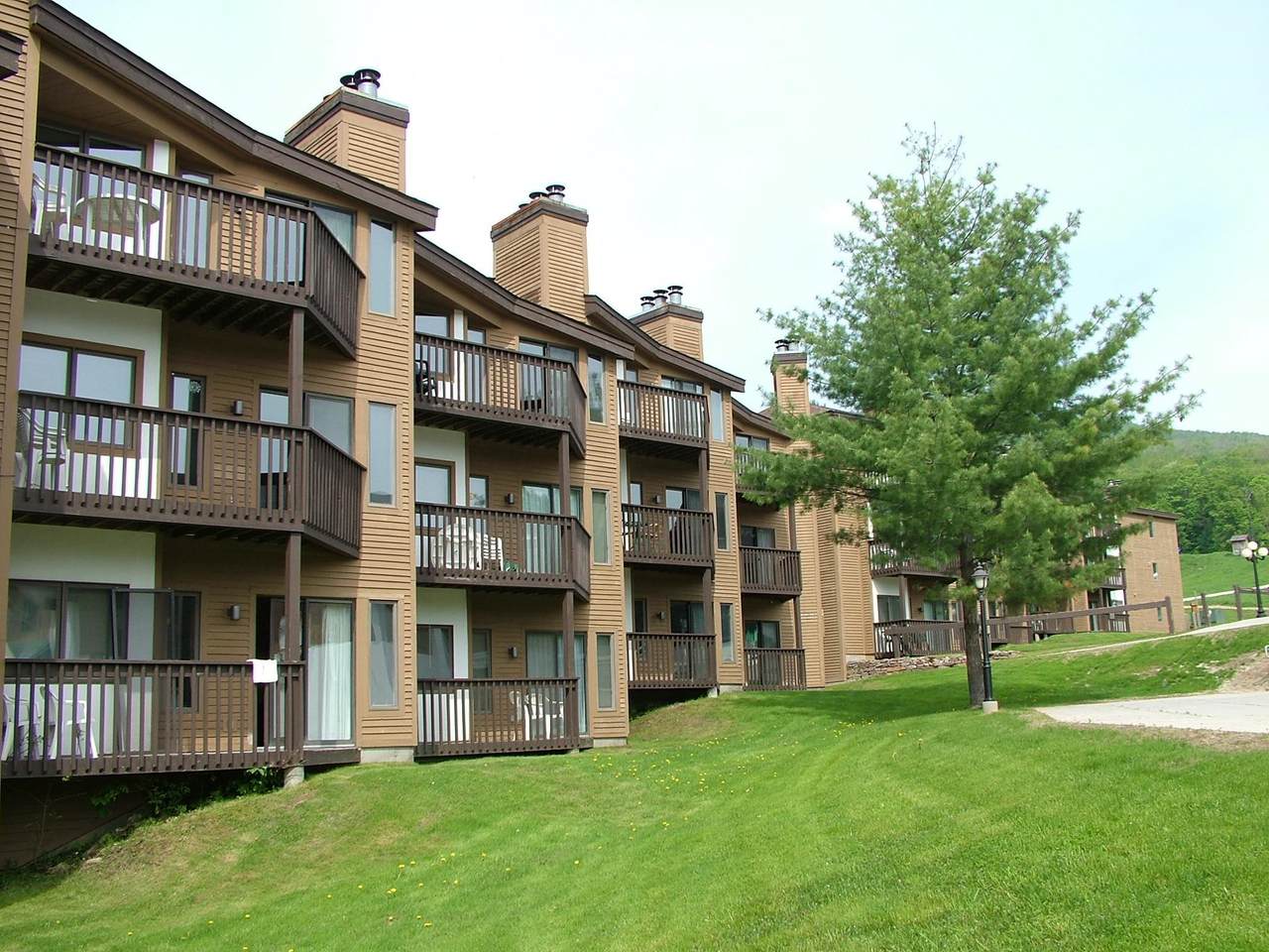 350 Mountain Road - Photo 1