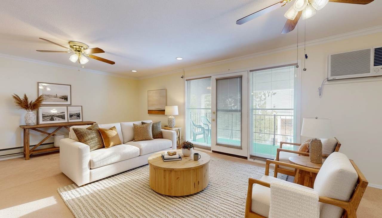 100 Kennedy Drive - Photo 1