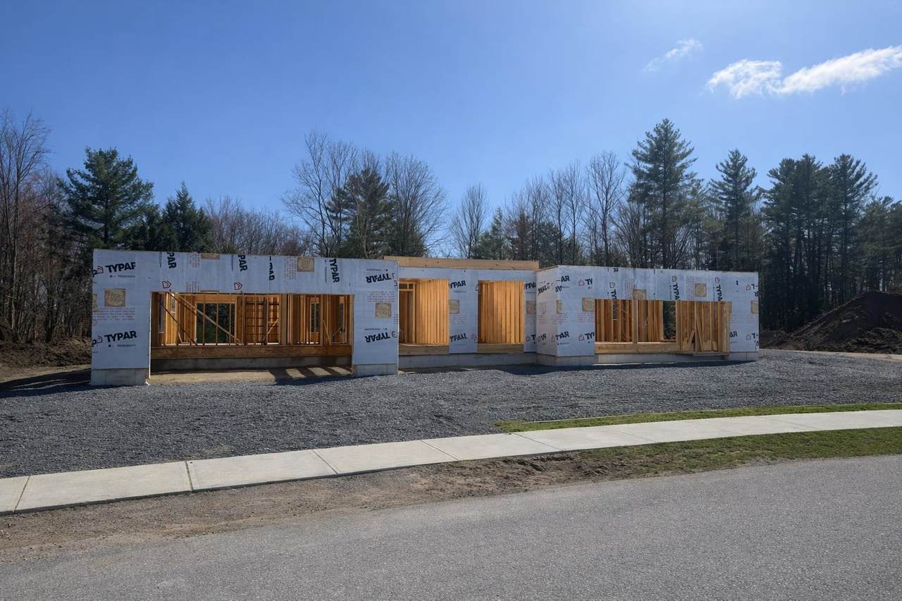 72 Greenbrook Circle - Photo 1