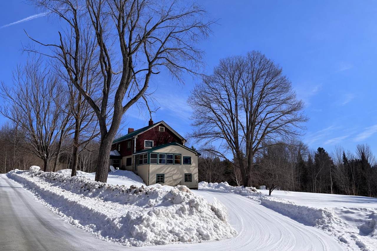 752 Mountain Street - Photo 1