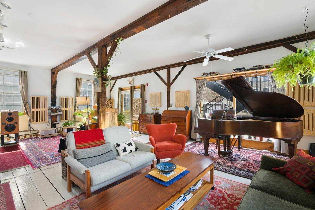 116 Birge Street - Photo 1