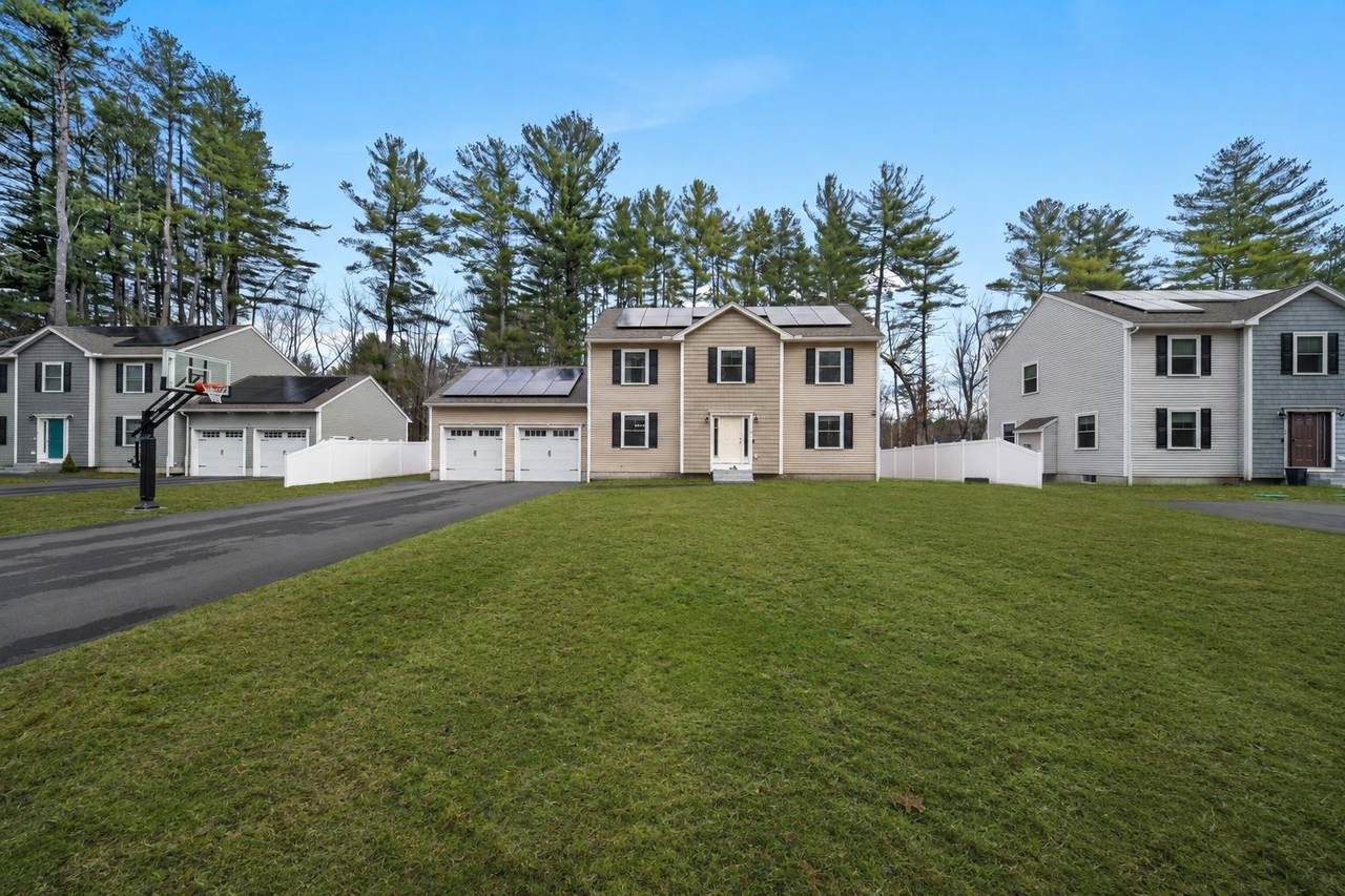 4 Lorelai Way - Photo 1