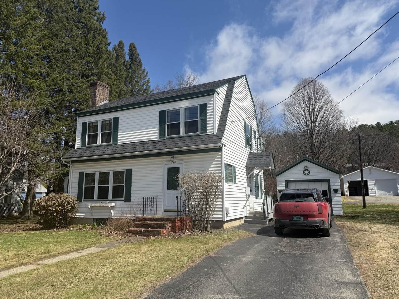 240 Sias Avenue - Photo 1