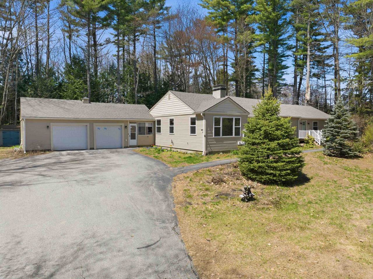 1090 Main Street - Photo 1