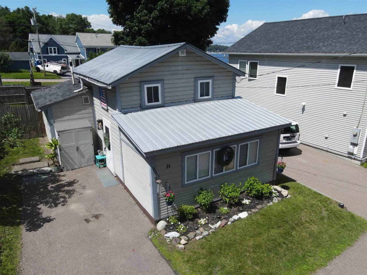 34 Lone Birch Street - Photo 1