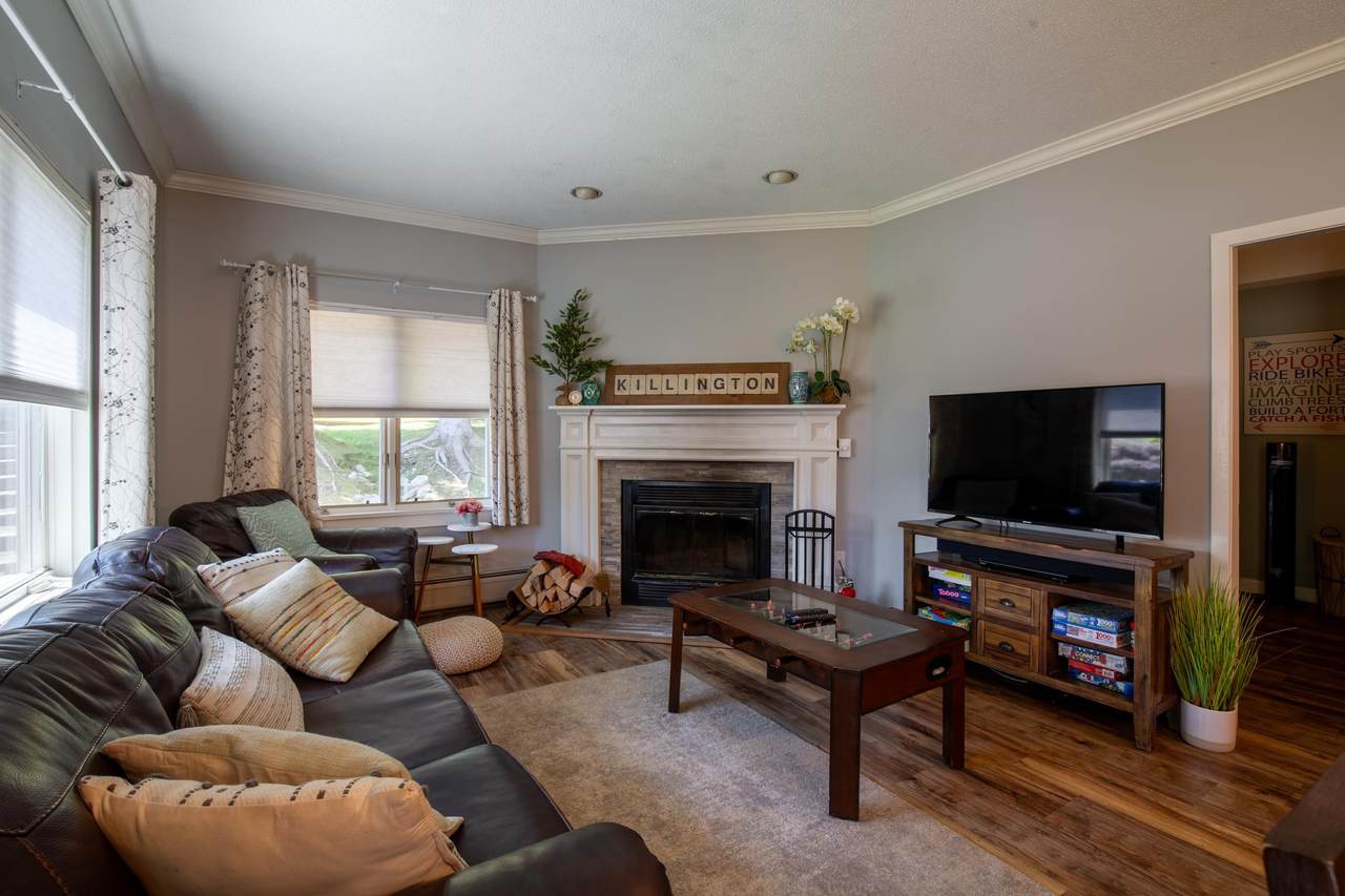 151 Village Circle - Photo 1