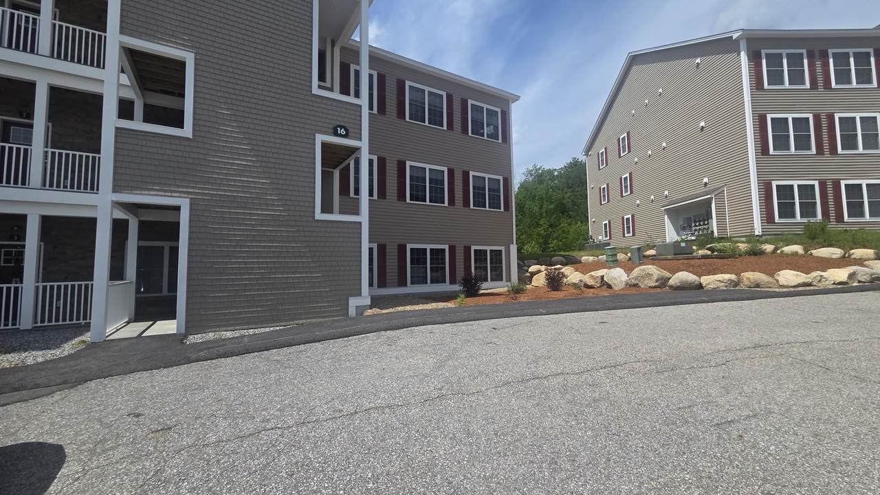 16 Twin Tip Terrace - Photo 1