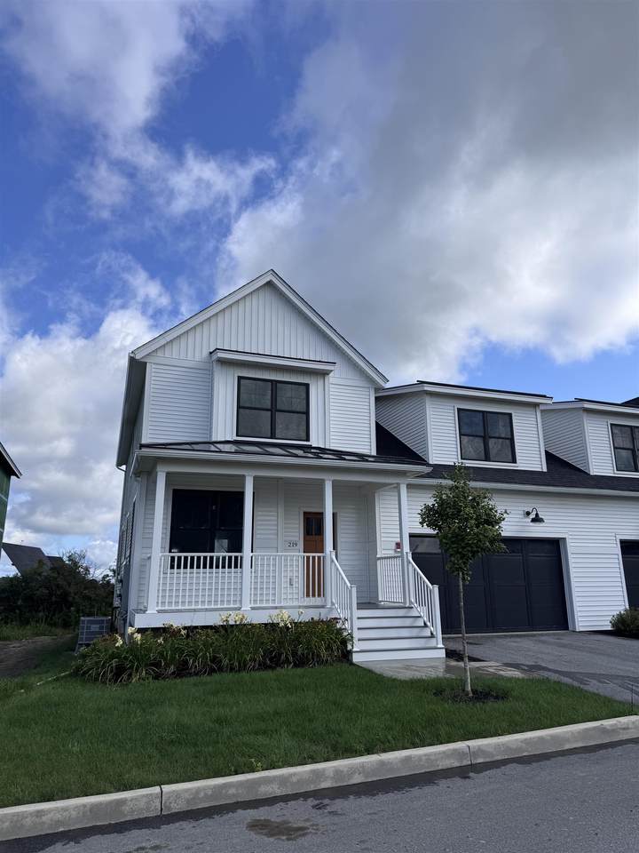 219 Aurora Road - Photo 1