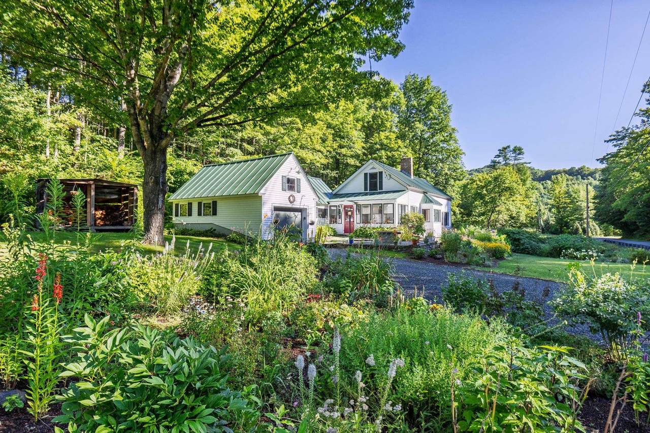 8133 Pomfret Road - Photo 1