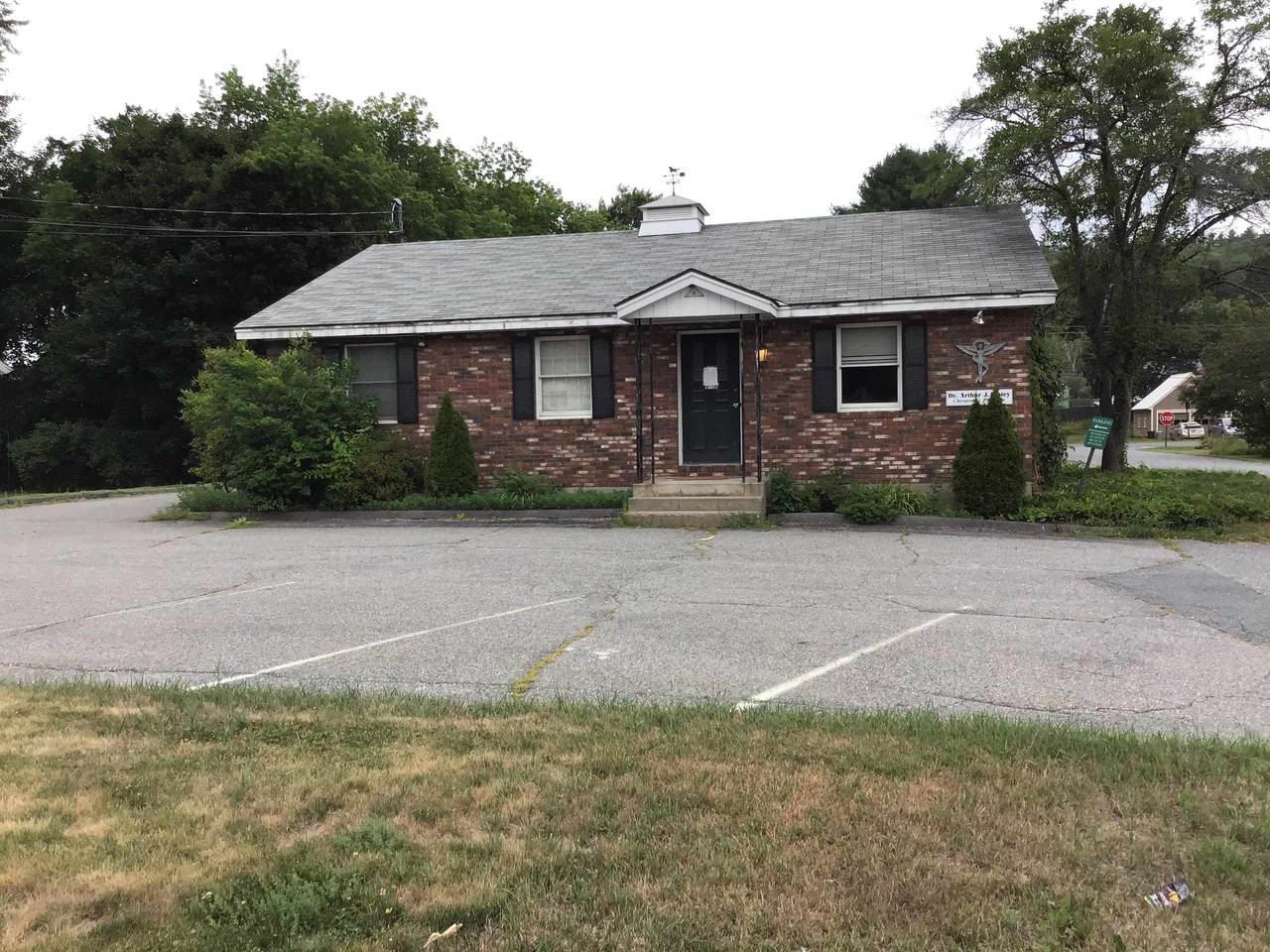736 Hartford Avenue - Photo 1